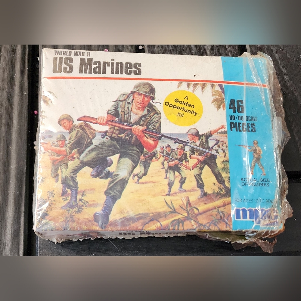 Vintage 1982 MPC World War II US Marines Model Figures Kit No. 1-6007 CHARITY